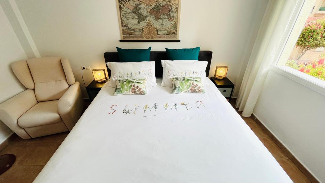 Beautiful 1 Bedroom Apartment In Albir El Albir Exteriér fotografie